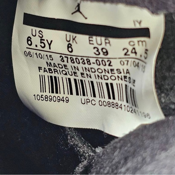 Jordan 11 Retro “72-10” Sneakers- 6.5Y - Picture 9 of 10